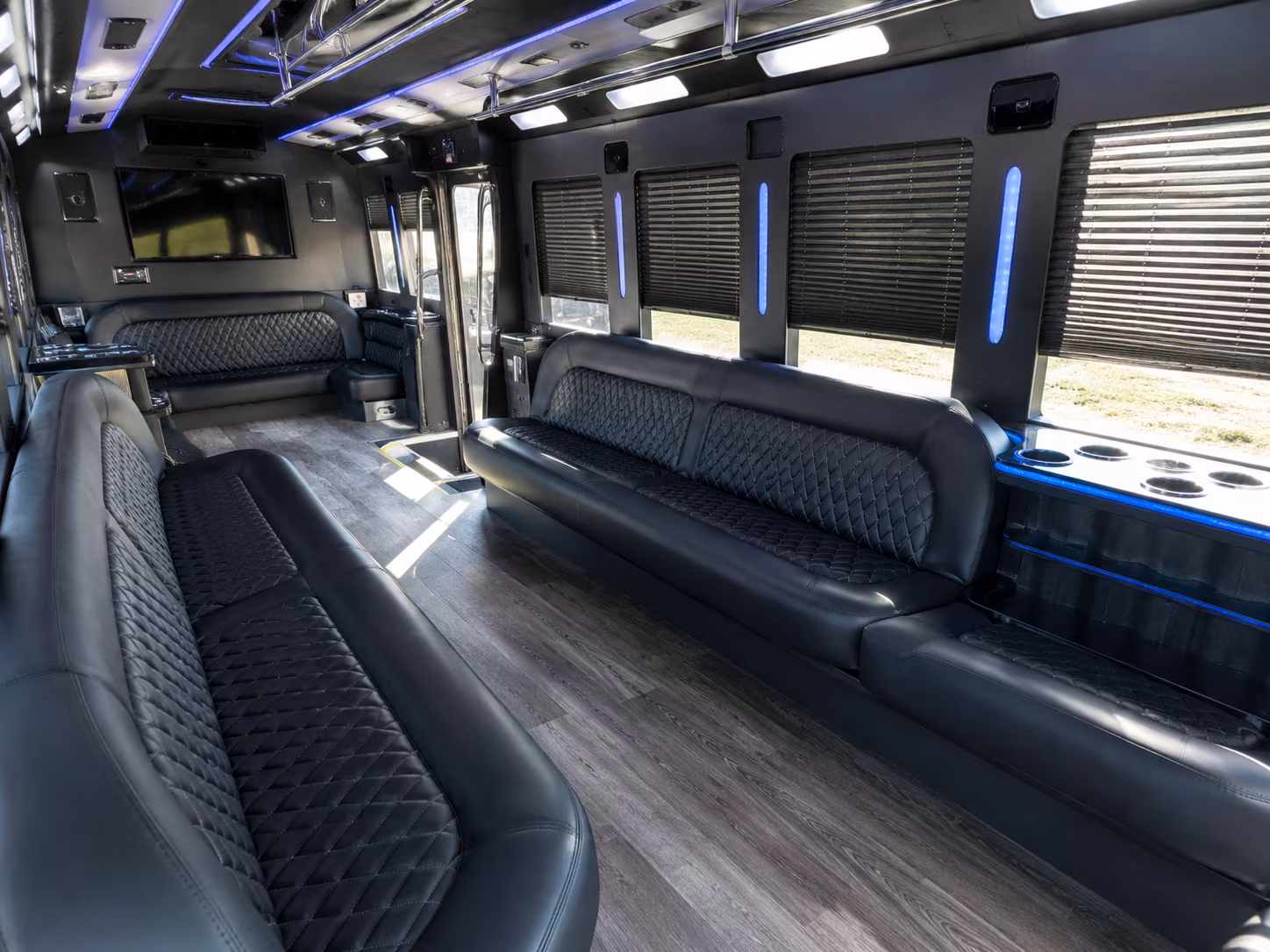 alexandria holiday party bus rental