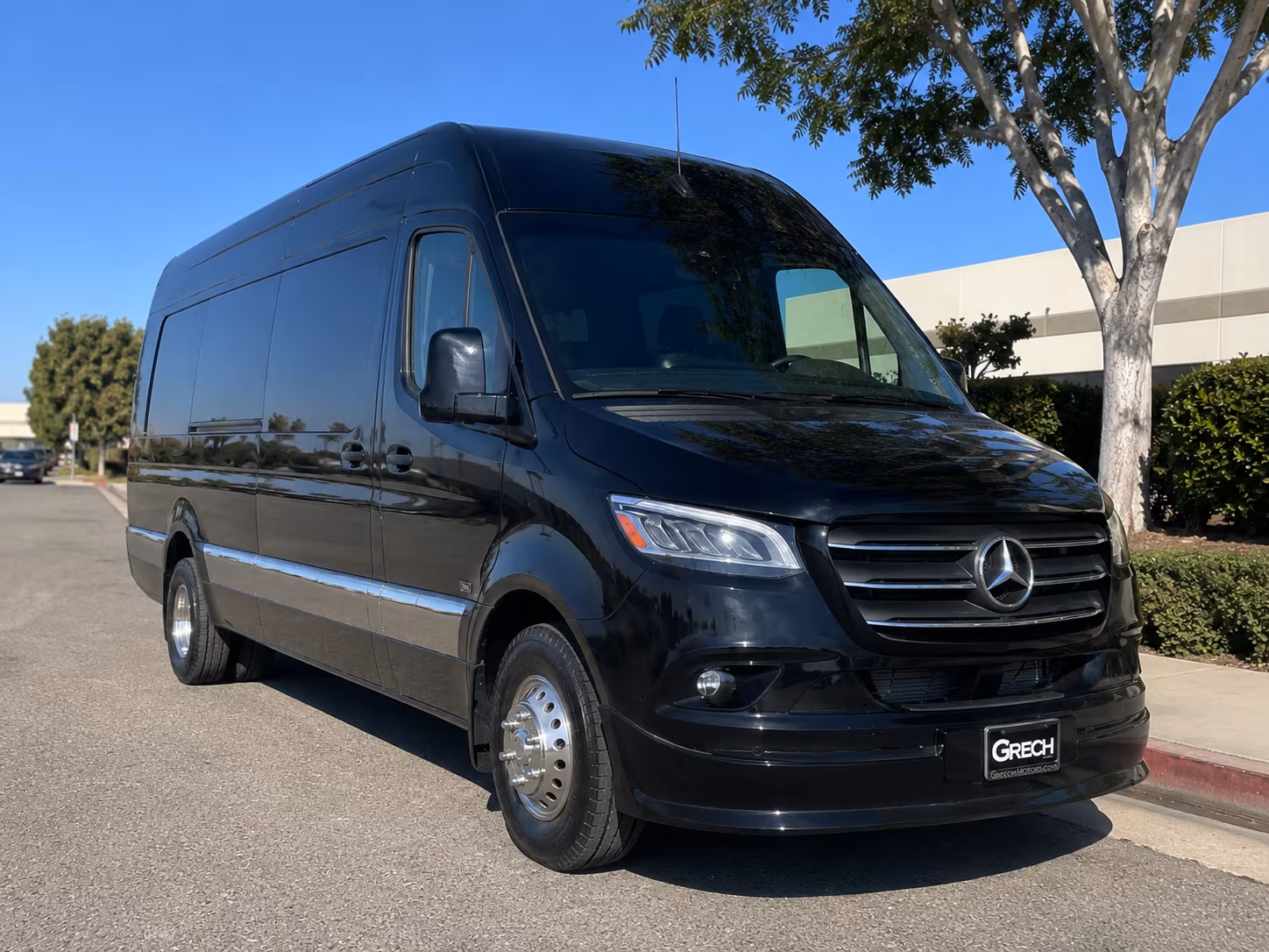 arrange transportation for your next wedding 2