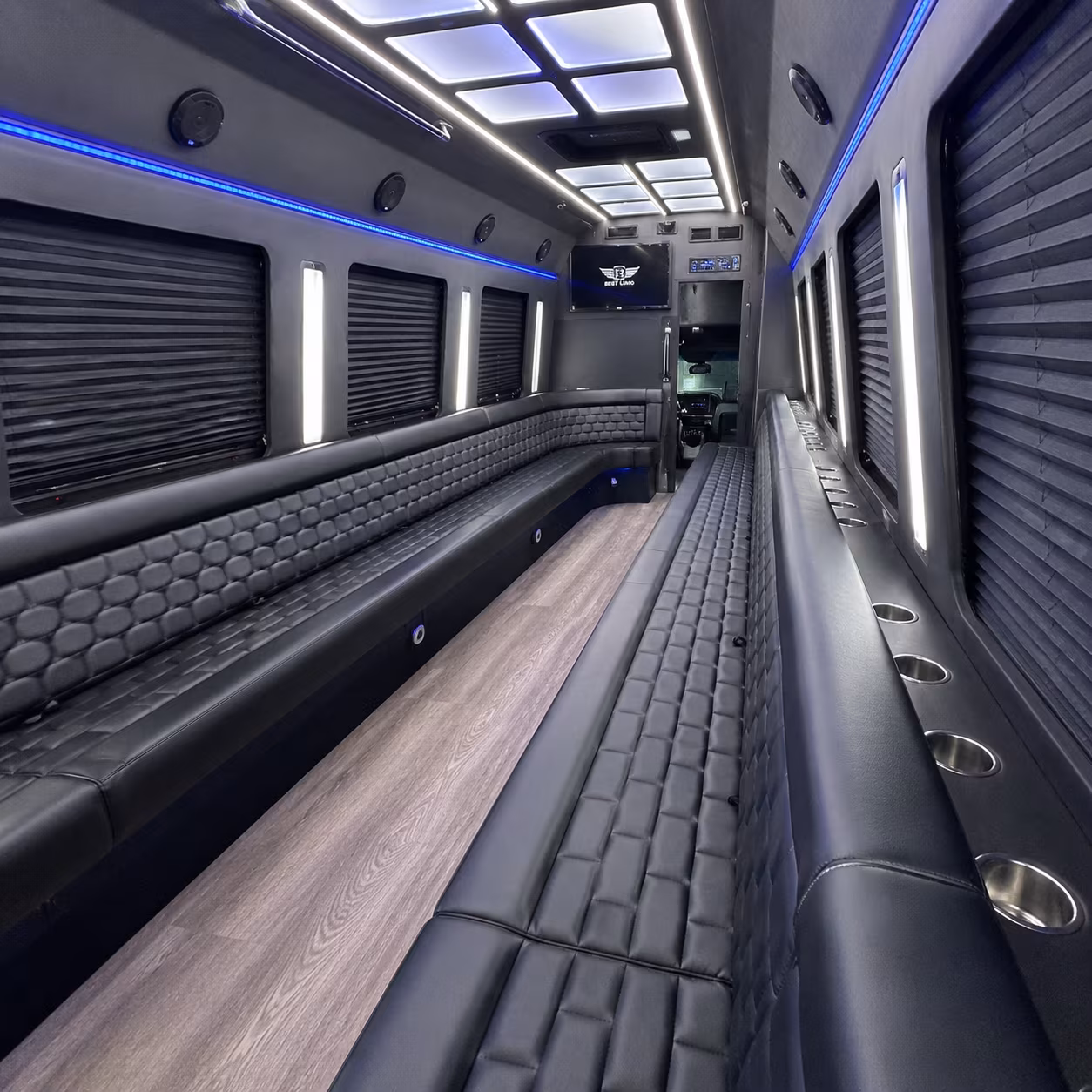 bus rentals for bands and performers traveling through alexandria