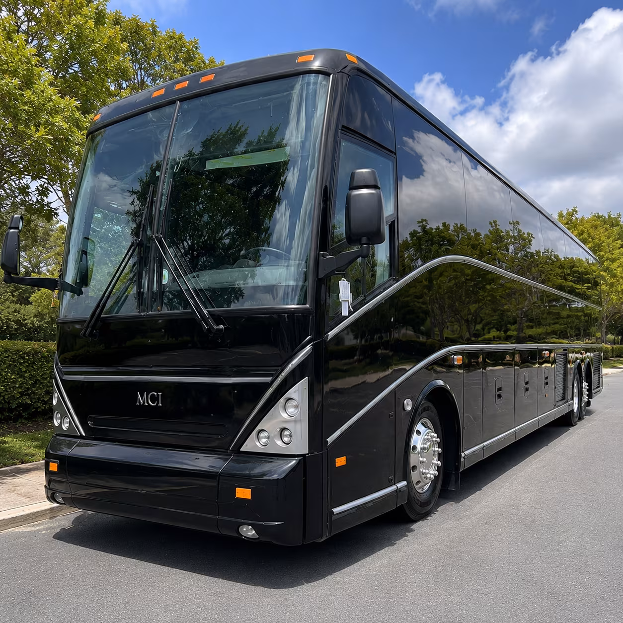 milestone birthday charter buses for groups heading into washington dc
