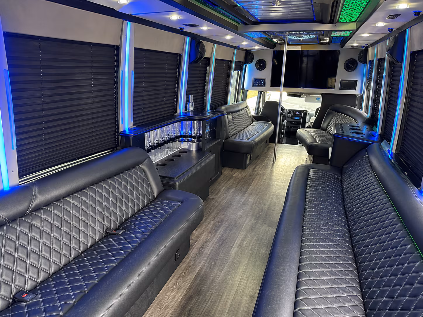 party buses for bachelorette wine tours through loudoun county
